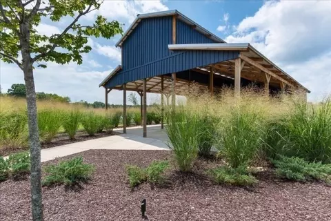 445 Van Conder Pl, Hendersonville, TN 37075