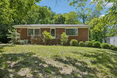 407 Overhill Rd, Knoxville, TN 37914