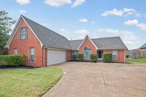 9870 Brimfield Dr, Cordova, TN 38016
