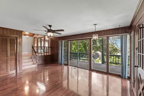 Living - 2209 Ruth St, Springfield, TN 37172 photo 6 of 9
