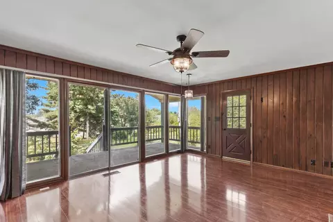 Living - 2209 Ruth St, Springfield, TN 37172 photo 7 of 9