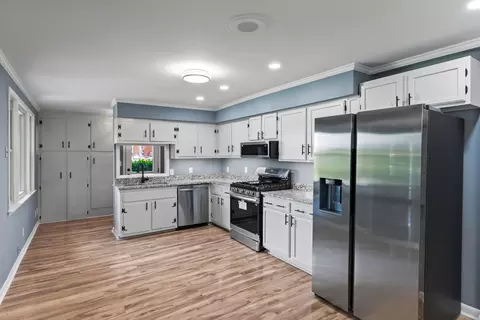 Kitchen - 2209 Ruth St, Springfield, TN 37172 photo 1 of 4