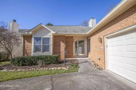 10047 Mccormick Pl, Knoxville, TN 37923