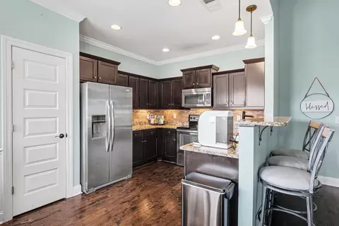 Kitchen - 4835 Conquer Dr, Murfreesboro, TN 37128 photo 2 of 4