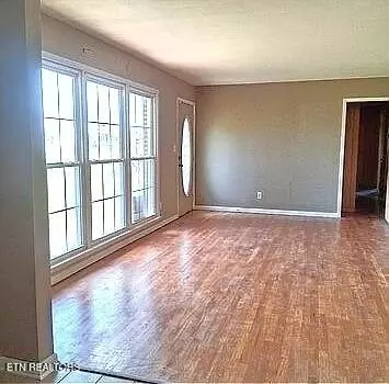 992 Shelly Rd, Decherd, TN 37324 photo 6