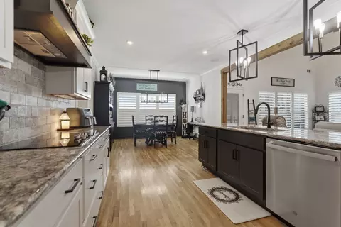 Kitchen - 3705 Carriage Dr, Murfreesboro, TN 37128 photo 5 of 7