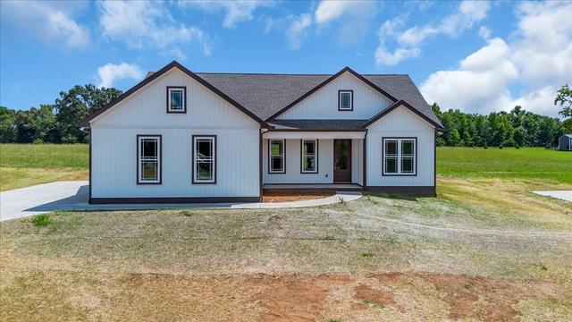 1501 Smartt Station Rd, Morrison, TN 37357