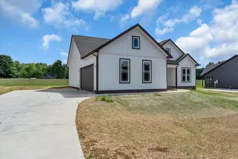 1501 Smartt Station Rd, Morrison, TN 37357 photo 3