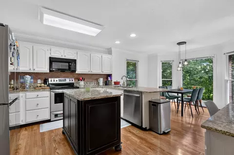 1650 N Plantation Dr, Cookeville, TN 38506
