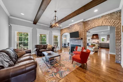 Living - 621 Tybarber Ave, Murfreesboro, TN 37129 photo 1 of 6