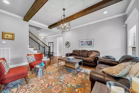 Living - 621 Tybarber Ave, Murfreesboro, TN 37129 photo 4 of 6