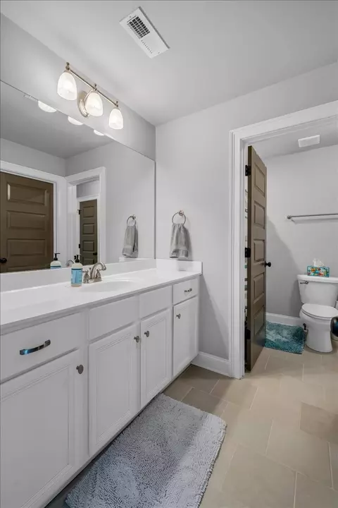 Bath - 621 Tybarber Ave, Murfreesboro, TN 37129 photo 6 of 6