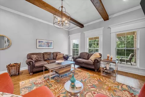 Living - 621 Tybarber Ave, Murfreesboro, TN 37129 photo 3 of 6
