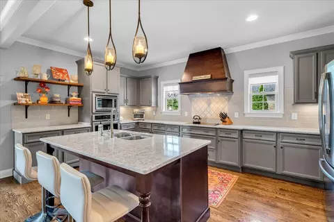 Kitchen - 621 Tybarber Ave, Murfreesboro, TN 37129 photo 4 of 7