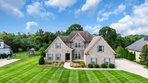 Exterior - 621 Tybarber Ave, Murfreesboro, TN 37129 photo 9 of 13