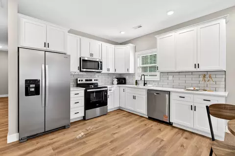 Kitchen - 359 Third St, Guthrie, KY 42234 photo 1 of 3