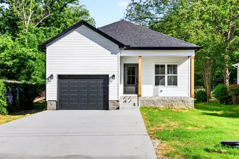 Exterior - 359 Third St, Guthrie, KY 42234 photo 3 of 8