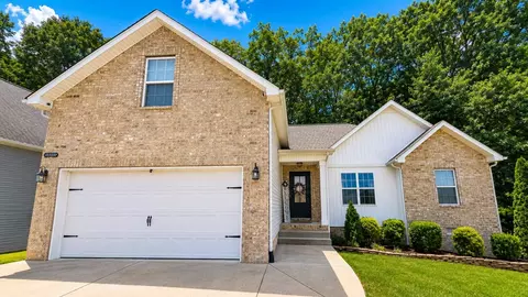 Exterior - 191 Fieldstone Ln, Springfield, TN 37172 photo 2 of 5