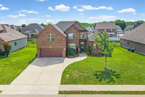 525 Bowden Dr, Clarksville, TN 37043