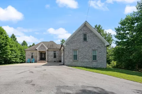 226 Walton Rd, Hampshire, TN 38461
