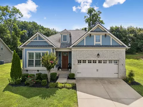 2720 Nottingham Dr, Columbia, TN 38401