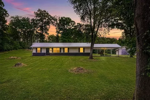 571 Goodfield Rd, Decatur, TN 37322