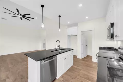 Kitchen - 1521 Smartt Station Rd, Morrison, TN 37357 photo 4 of 4