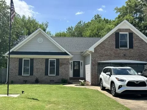 4004 New Grange Cir, Clarksville, TN 37040
