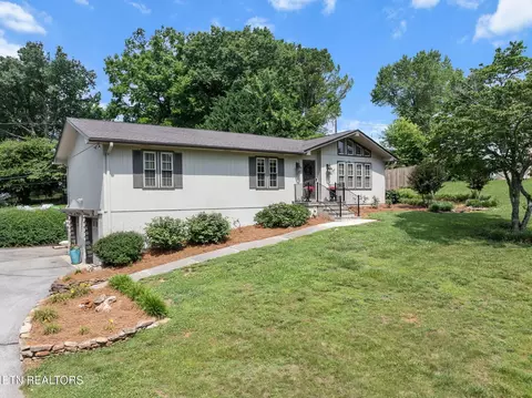 1229 Southbreeze Cir, Knoxville, TN 37919