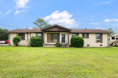 411 Colgate Ave, Lebanon, TN 37087