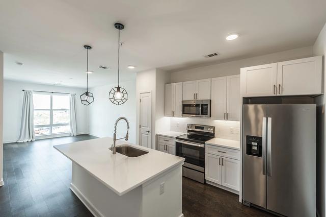 1677 54th Ave N #438, Nashville, TN 37209