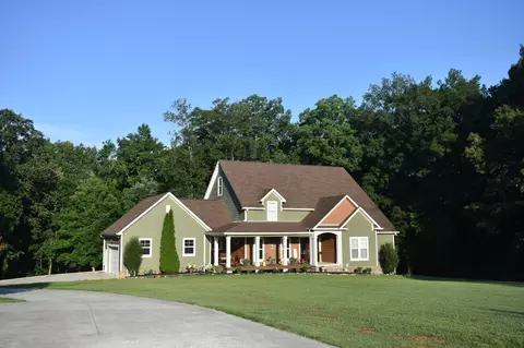 455 Hidden Ridge Ln, Estill Springs, TN 37330