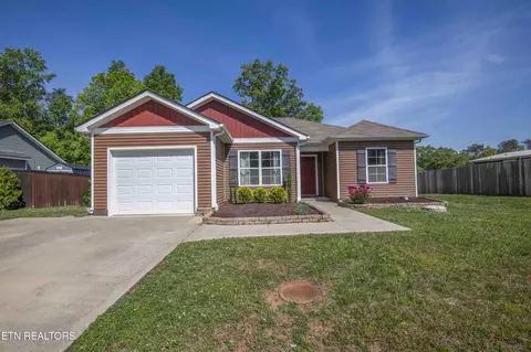 329 Contentment Ln, Knoxville, TN 37920