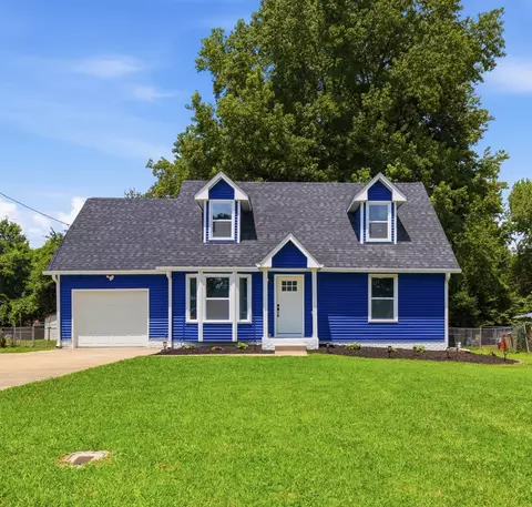 572 Donna Dr, Clarksville, TN 37042
