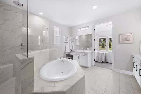 Bath - 4049 John Marsh Rd, Spring Hill, TN 37174 photo 1 of 6