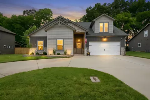 1024 Michaela Cir, Clarksville, TN 37043