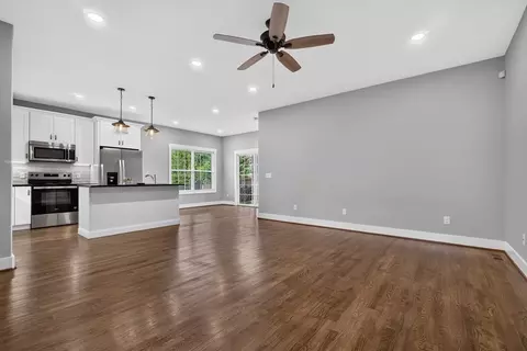 1111 Cross Pointe Dr, Cookeville, TN 38506