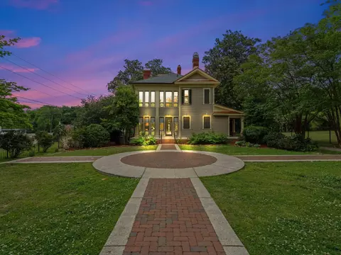 5499 Winchester Rd, New Market, AL 35761
