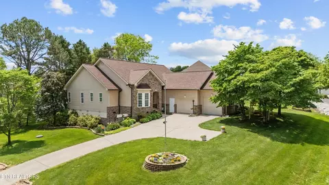 176 Amohi Way, Loudon, TN 37774