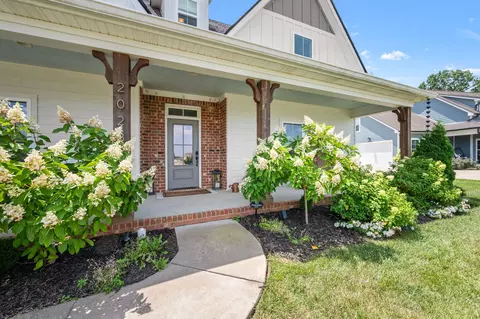 2028 Trout Trl, Murfreesboro, TN 37129