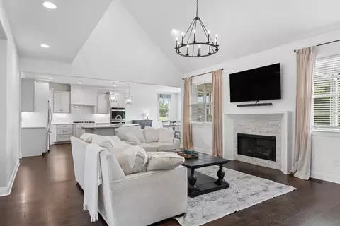 1110 Luxborough Dr, Hendersonville, TN 37075