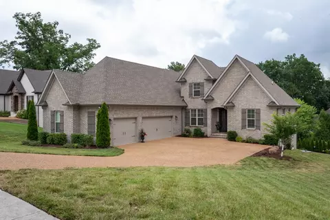 1110 Luxborough Dr, Hendersonville, TN 37075