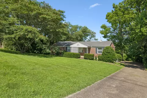 4846 Corning Dr, Nashville, TN 37211