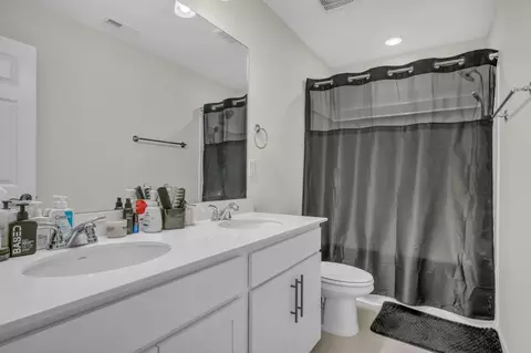 Bath - 400 Hickory Pointe Dr, Dickson, TN 37055 photo 4 of 4