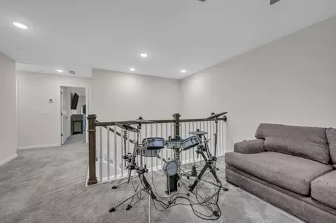 Entry Way - 400 Hickory Pointe Dr, Dickson, TN 37055 photo 5 of 6