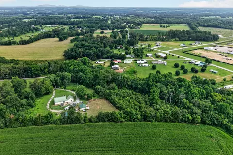 View/Area - 109 Brown Rd, Morrison, TN 37357 photo 8 of 9