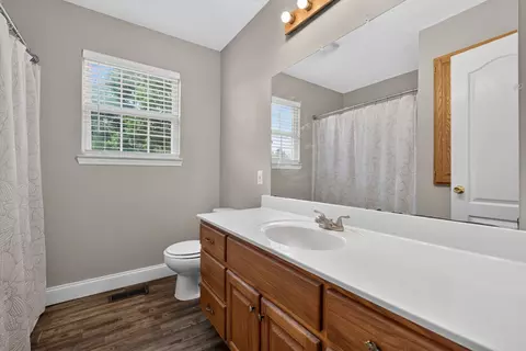 Bath - 109 Brown Rd, Morrison, TN 37357 photo 3 of 3