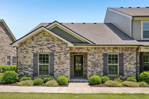 5624 Maples Retreat Dr, Murfreesboro, TN 37127