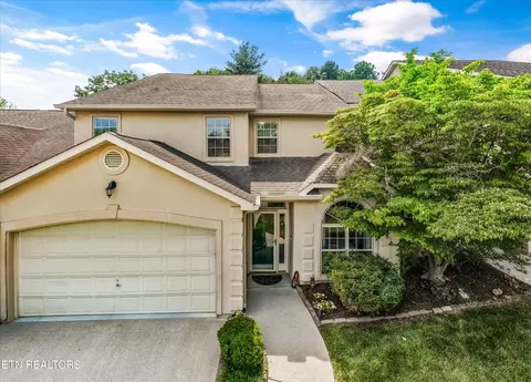 665 Chapel Point Ln, Knoxville, TN 37934