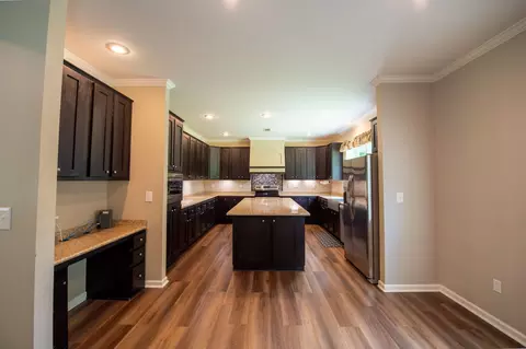 Kitchen - 3450 Cranor Rd, Murfreesboro, TN 37130 photo 1 of 2